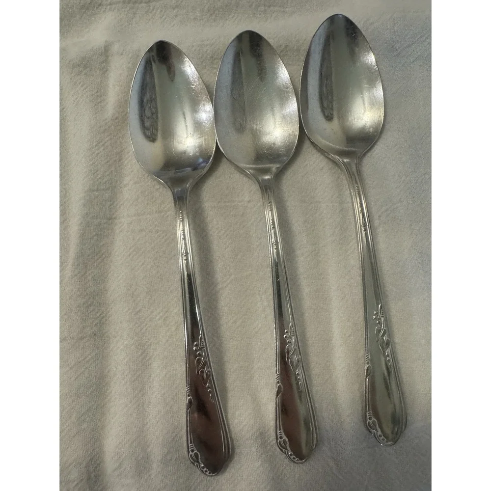 Wm. A. Rogers A1 Plus Oneida Ltd Silverplate Spoons Floral Handle Lot of 3